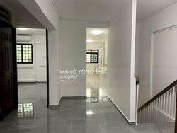 Ang Mo Kio Avenue 10 (D20), Shop House #455539051
